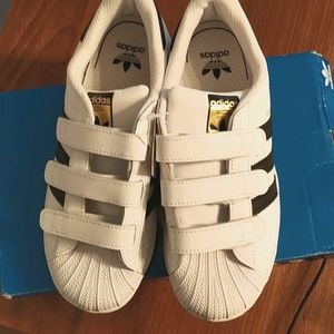Adidas superstar Velcro shoes size 2.5